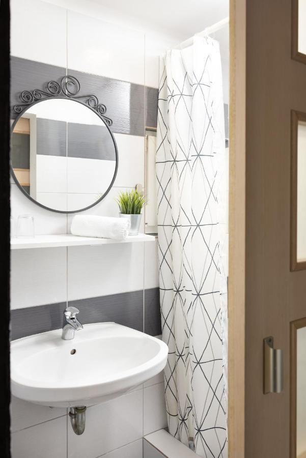 Viksa With Jacuzzi Apartment *