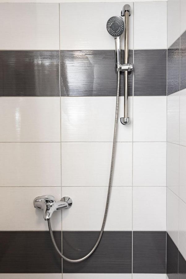 Viksa With Jacuzzi Apartment *